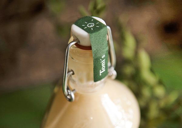 VI設(shè)計公司分享有機(jī)雞蛋品牌優(yōu)勢